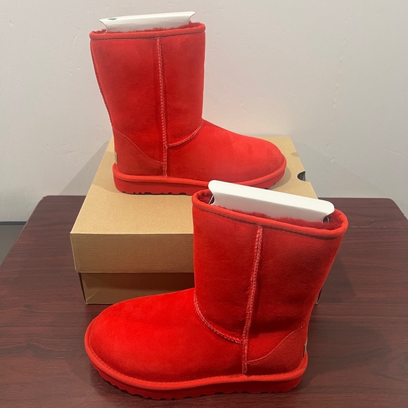 Ugg, Classic Short 2, 1016223, Samba Red - Picture 3 of 11